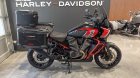 2024 Harley-Davidson® CVO™ Pan America® Legendary Orange thumb 3