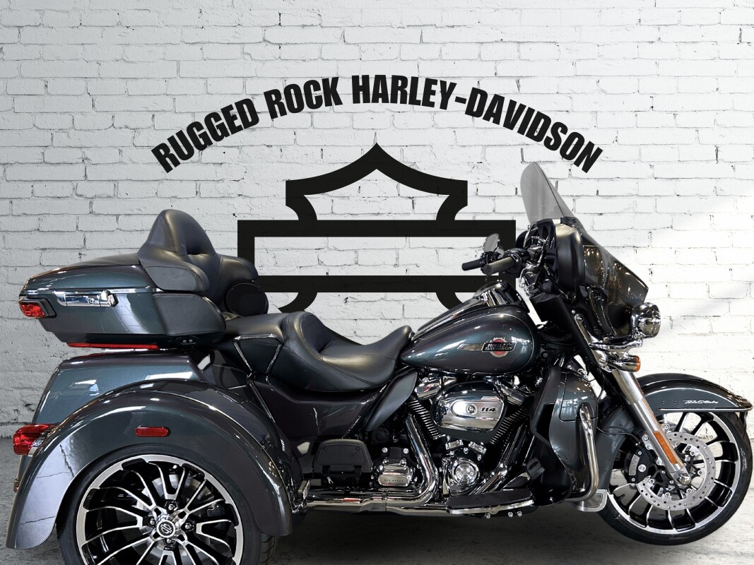 2025 Harley-Davidson Tri Glide Ultra Iron Horse Metallic