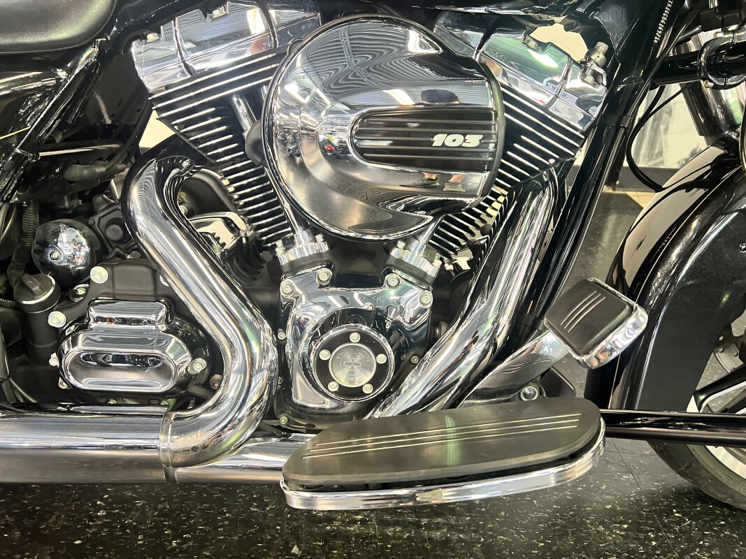2016 Harley-Davidson Road Glide Special Black Quartz FLTRXS - Photo 4