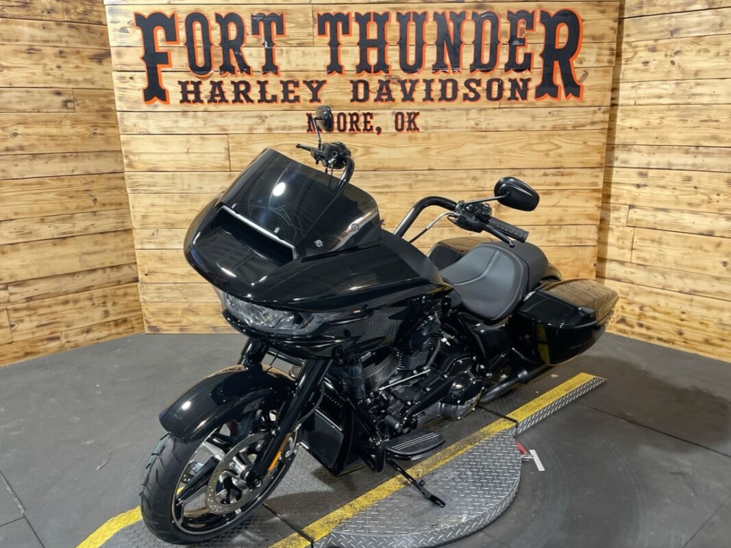 Harley-Davidson Road Glide 2025 FLTRX VIVID BLACK - Photo 7
