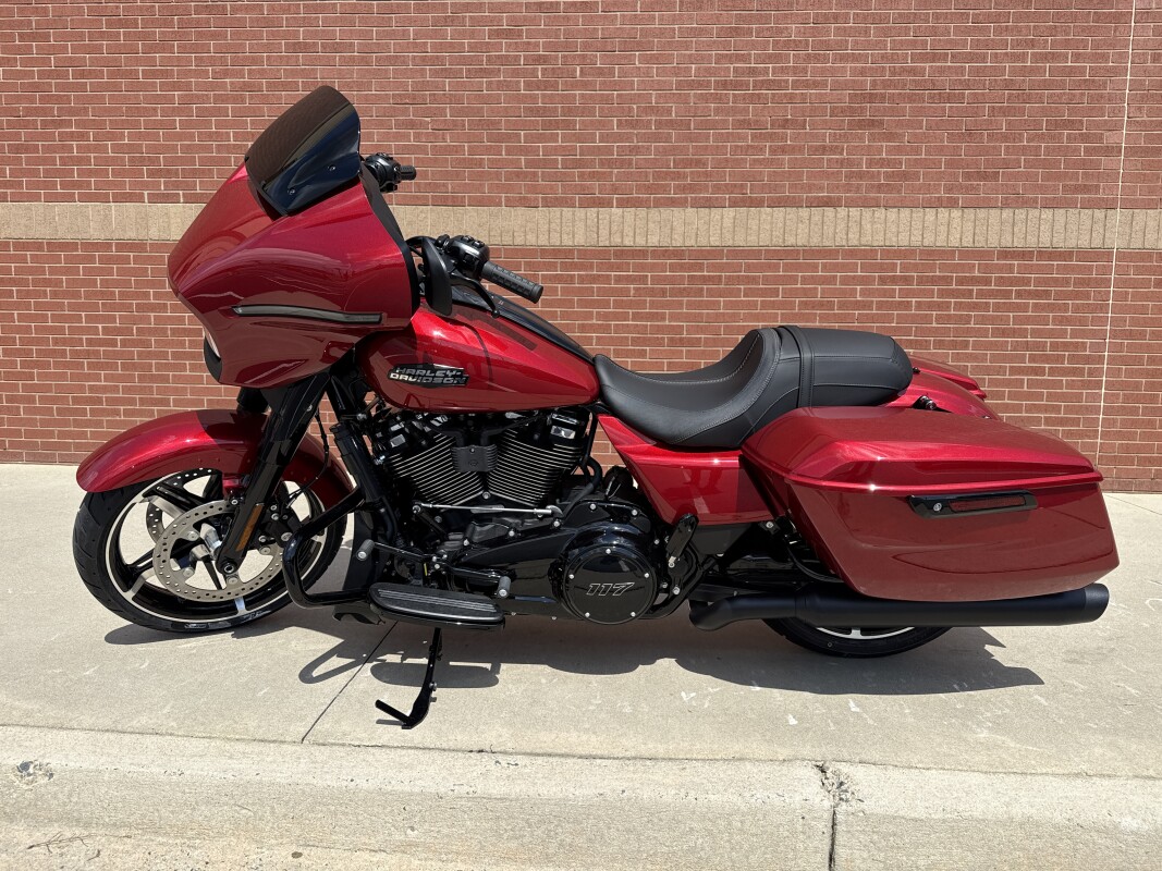 FLHX 2025 Street Glide - Photo 6