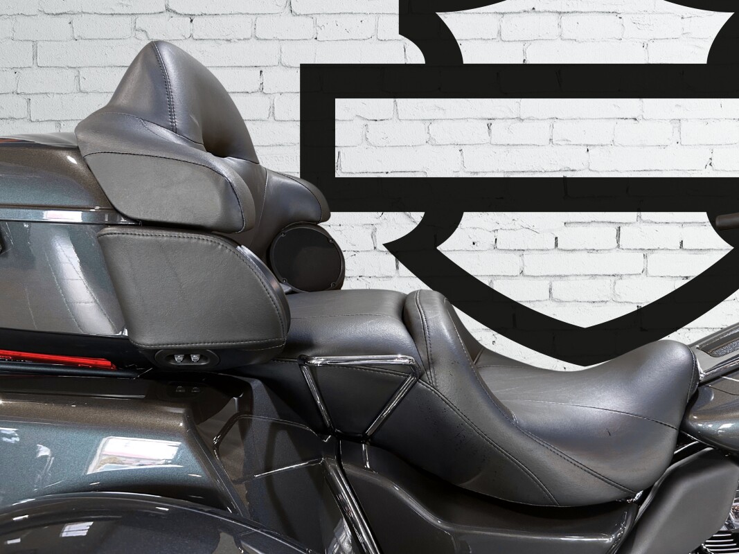 2025 Harley-Davidson Tri Glide Ultra Iron Horse Metallic - Photo 6