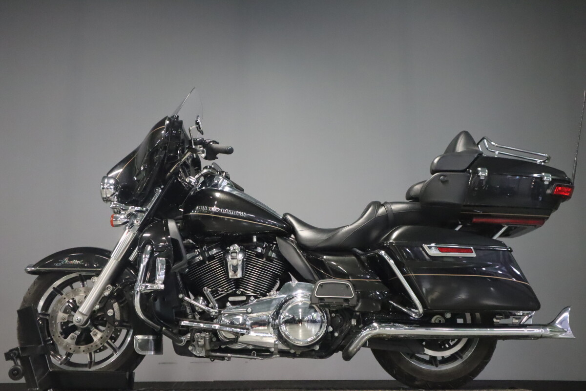 2017 Harley-Davidson Ultra Limited FLHTK - Photo 5