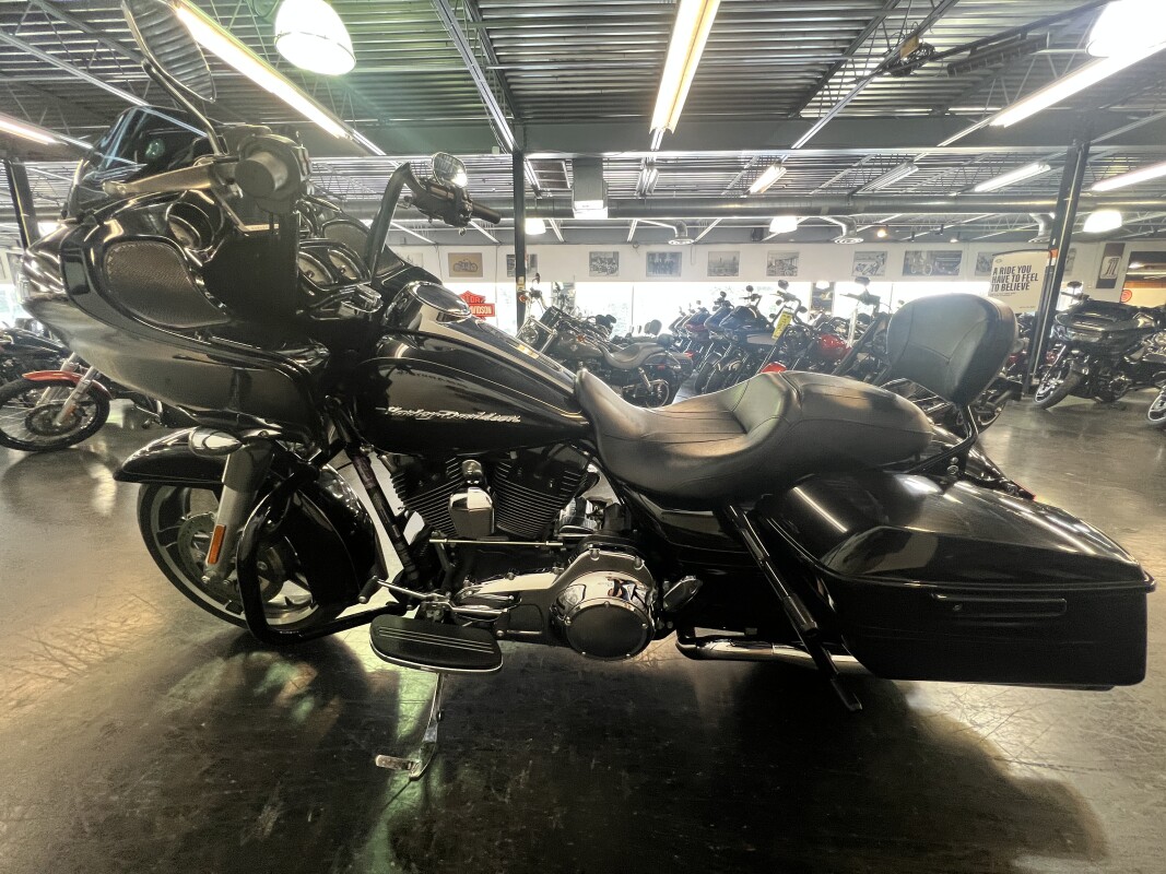 2016 Harley-Davidson Road Glide Special Black Quartz FLTRXS - Photo 6