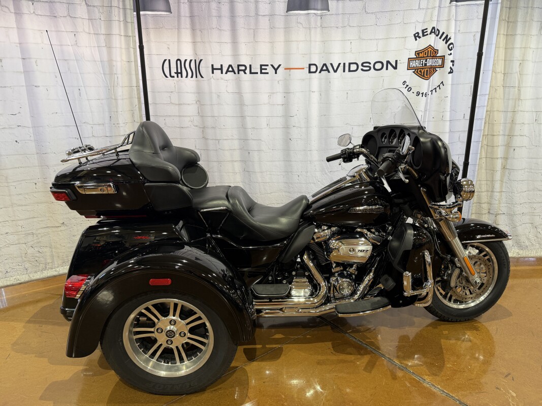 HARLEY　チューステーラードフィット　ブラック New 2025 Harley-Davidson Heritage Classic Vivid Black with