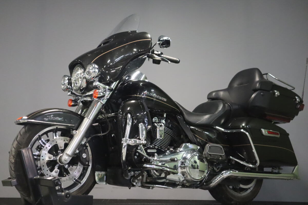 2017 Harley-Davidson Ultra Limited FLHTK - Photo 4