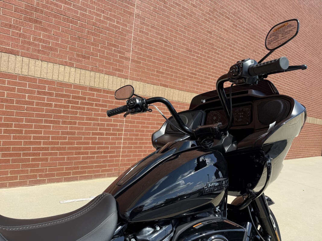 FLTRX 2025 Road Glide - Photo 5