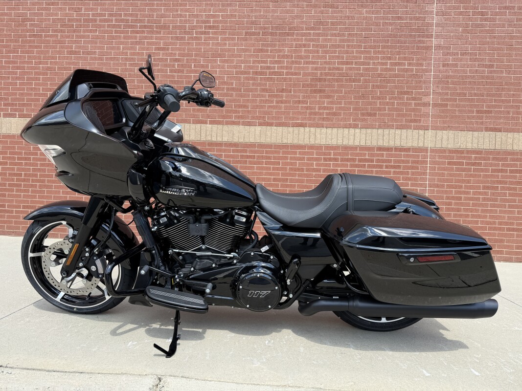 FLTRX 2025 Road Glide - Photo 6