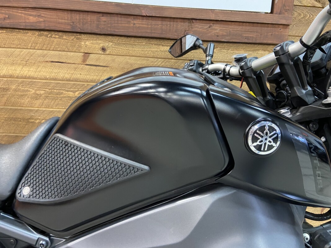 2022 Yamaha Mtn890 (mt-09) - Photo 2