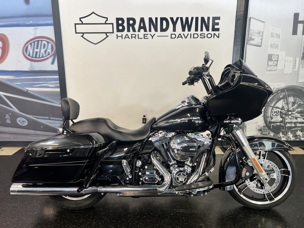 2016 Harley-Davidson Road Glide Special Black Quartz FLTRXS