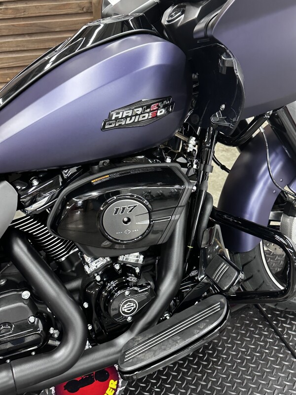 2025 Harley-Davidson Road Glide PRPL ABYSS DNM/BLACK TRIM - Photo 10