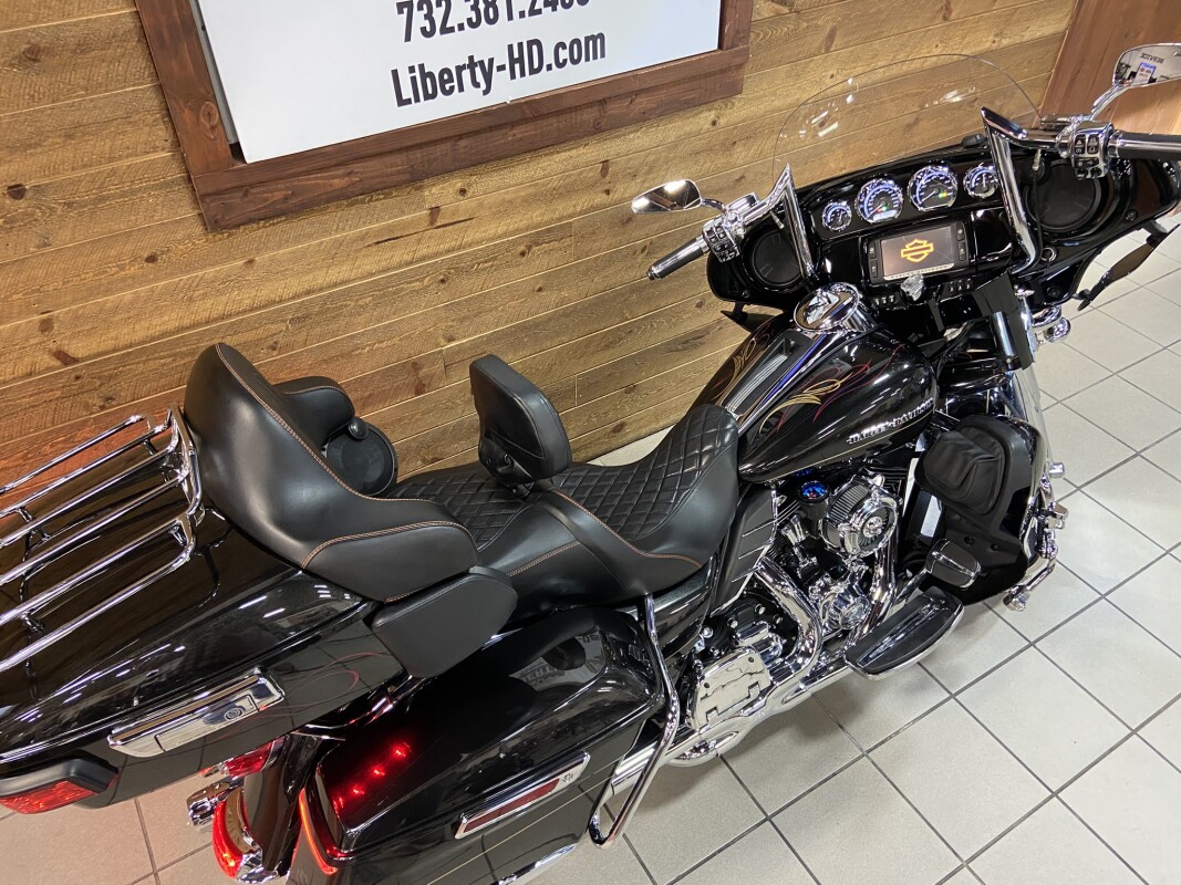 2016 Harley-Davidson Ultra Limited Black Quartz FLHTK - Photo 7