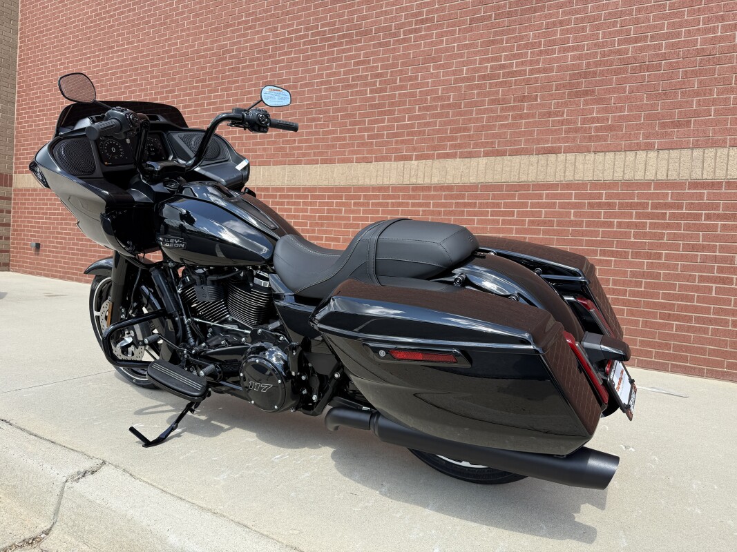 FLTRX 2025 Road Glide - Photo 7