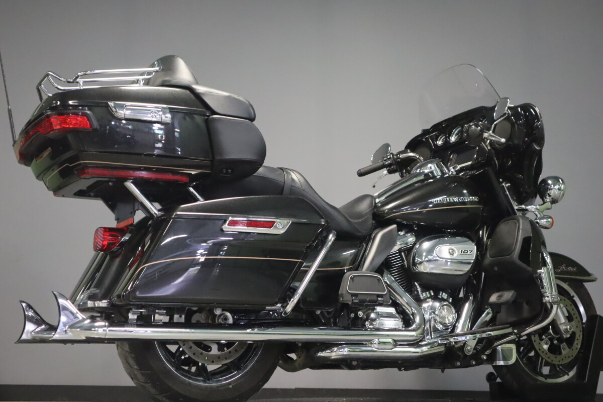 2017 Harley-Davidson Ultra Limited FLHTK - Photo 8