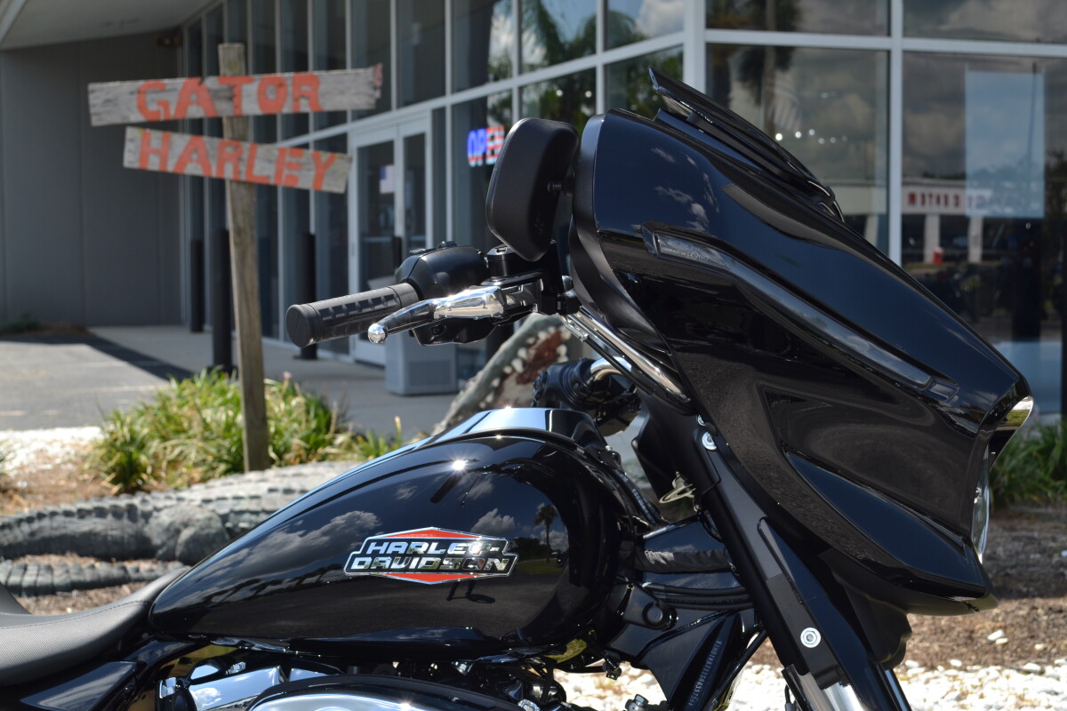 2025 Harley-Davidson Street Glide - FLHX - Photo 3