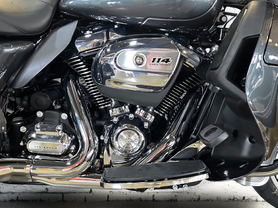 2025 Harley-Davidson Tri Glide Ultra Iron Horse Metallic - Photo 4