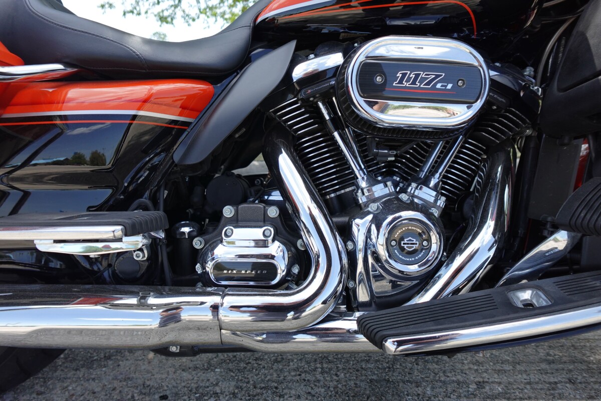 2022 Harley-Davidson CVO Road Glide Limited FLTRKSE - Photo 9