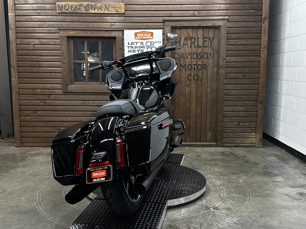 2025 Harley-Davidson Road Glide MDNGHT FIRSTORM/BLACK TRIM - Photo 3
