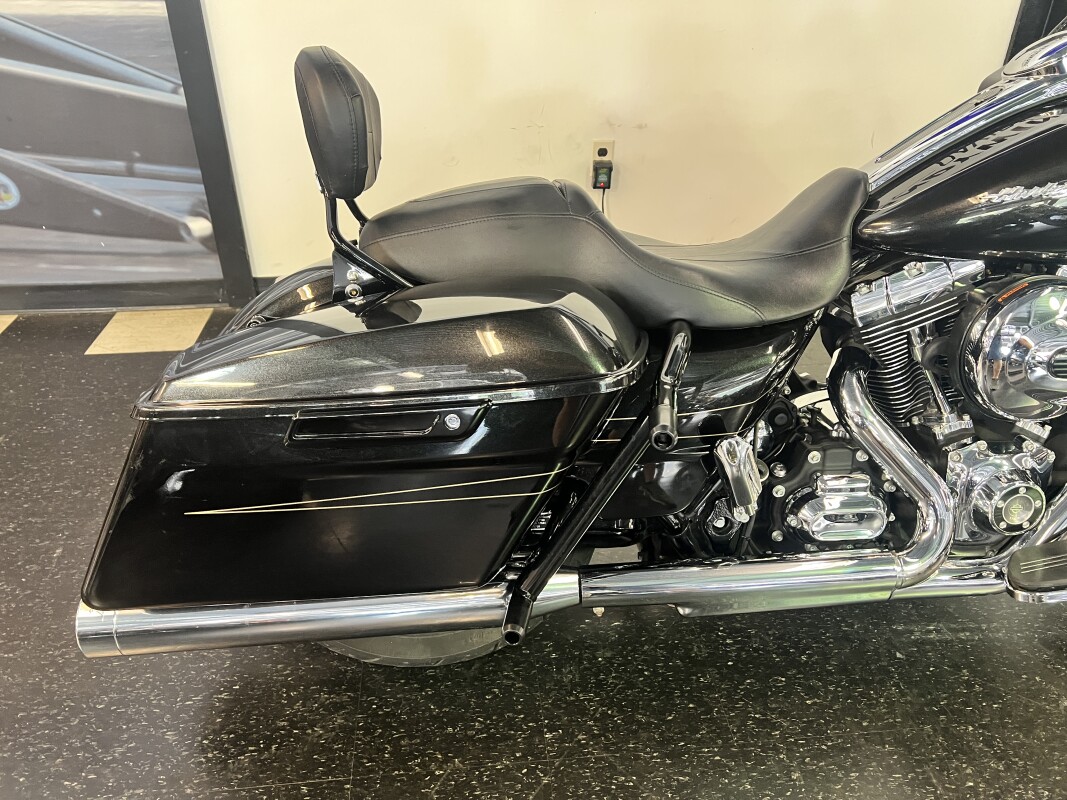 2016 Harley-Davidson Road Glide Special Black Quartz FLTRXS - Photo 5