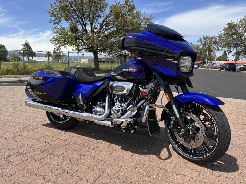 FLHXSE 2025 CVO™ Street Glide™