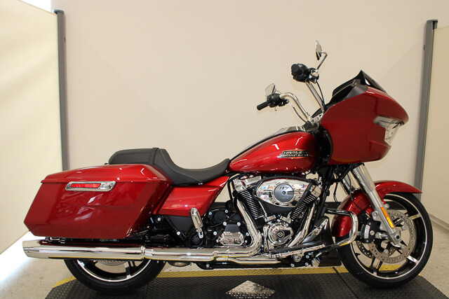 2025 Harley-Davidson Road Glide Grand American Touring FLTRX