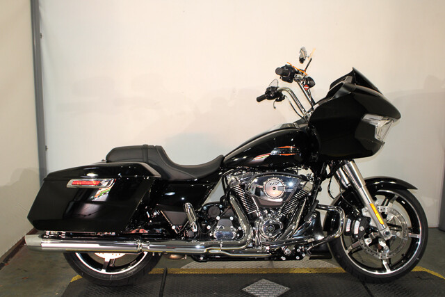 2025 Harley-Davidson Road Glide Grand American Touring FLTRX