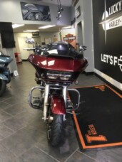 2015 Harley-Davidson® Road Glide® Mysterious Red Sunglo thumb 2