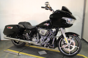 2025 Harley-Davidson Road Glide Grand American Touring FLTRX thumb 2