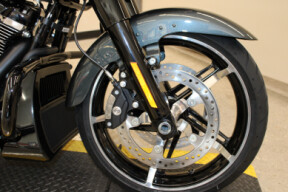 2025 Harley-Davidson Road Glide Grand American Touring FLTRX thumb 1