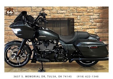 2025 Harley-Davidson Road Glide Iron Horse Metallic - Black Finish - Photo 3