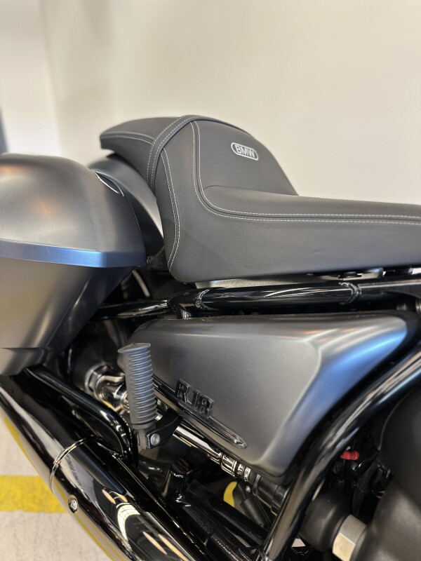 2024 BMW Motorrad R18 Roctane Black Storm Metallic - Photo 6