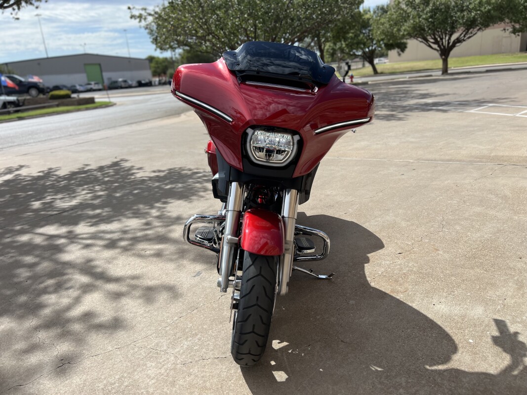 2025 Harley-Davidson Street Glide Brilliant Red - Photo 3