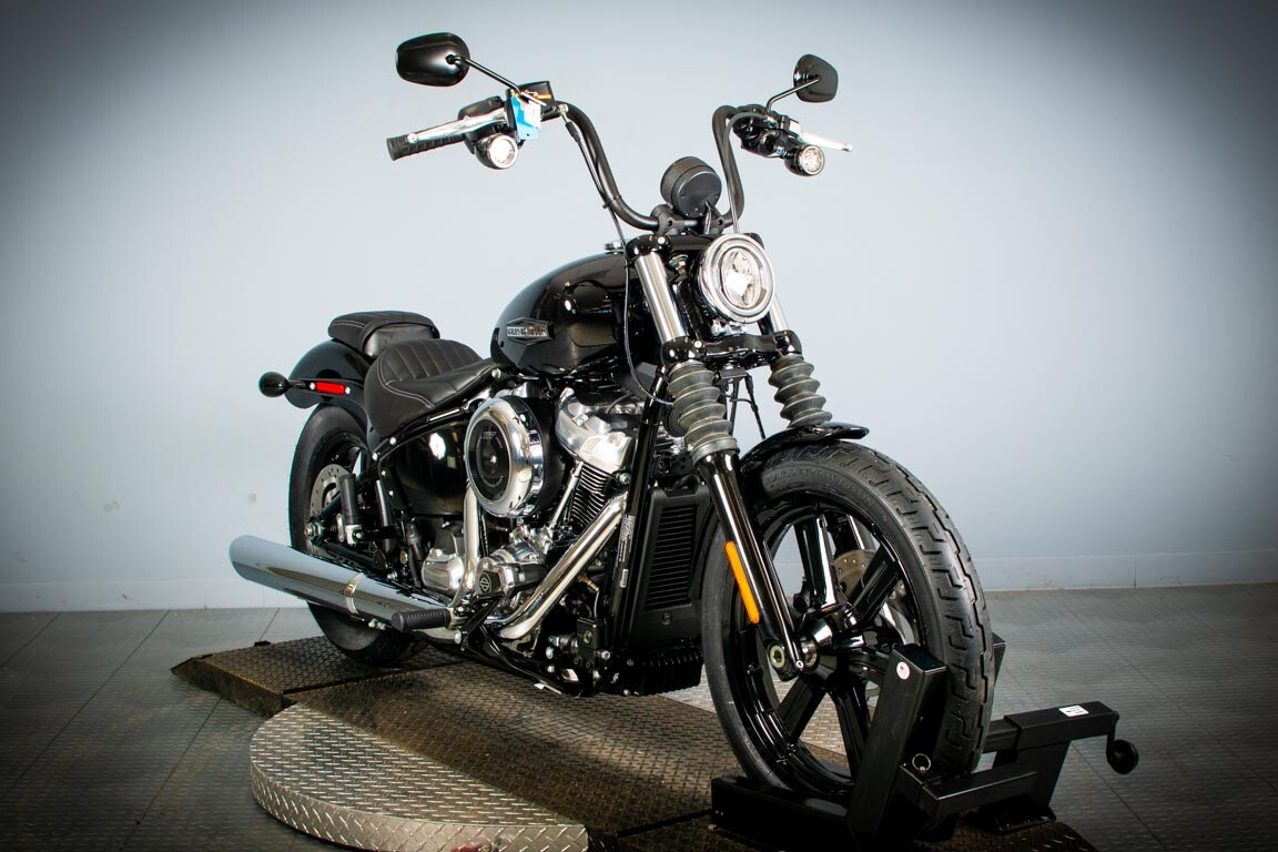 2025 Harley-Davidson Street Bob FXBB - Photo 2