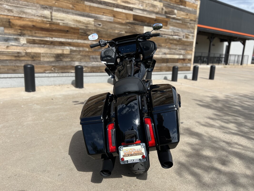 2025 Harley-Davidson Road Glide Vivid Black - Black Finish - Photo 7