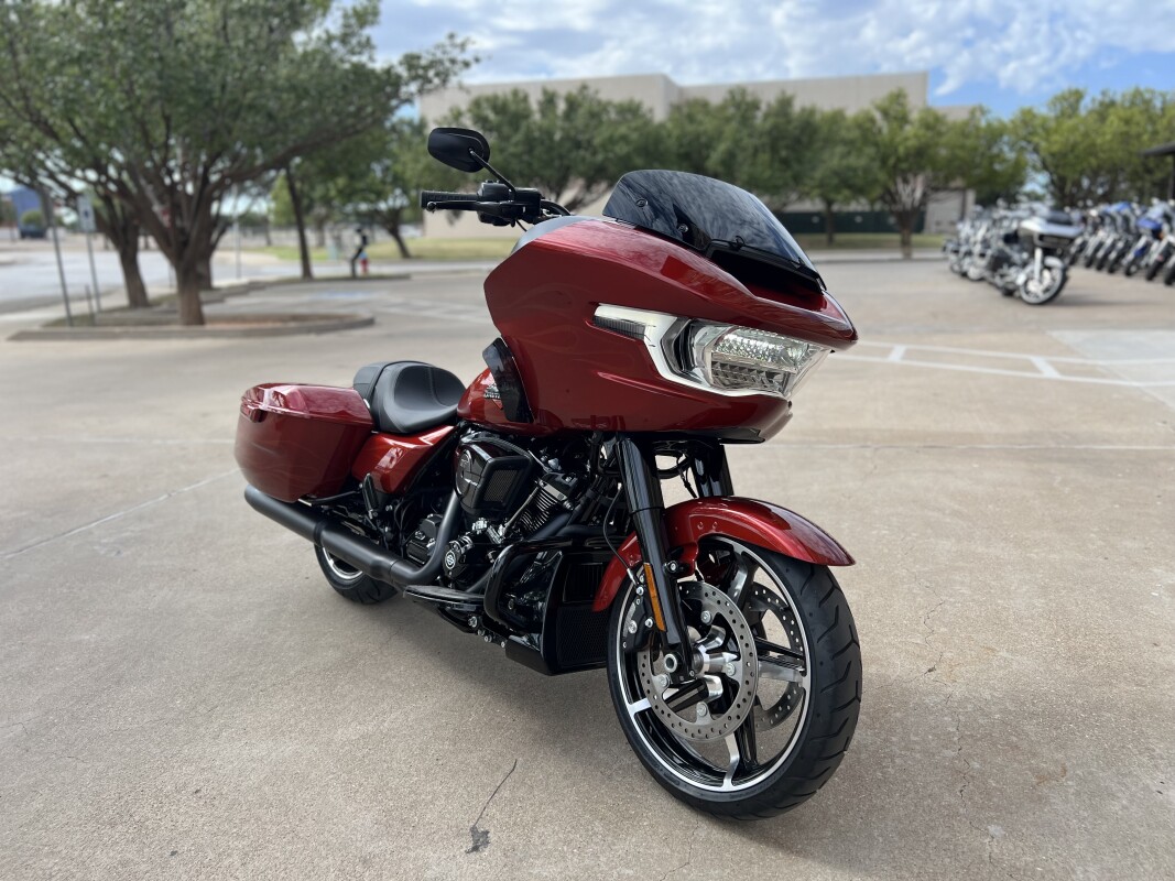 2025 Harley-Davidson Road Glide Whiskey Firestorm - Black Finish - Photo 2