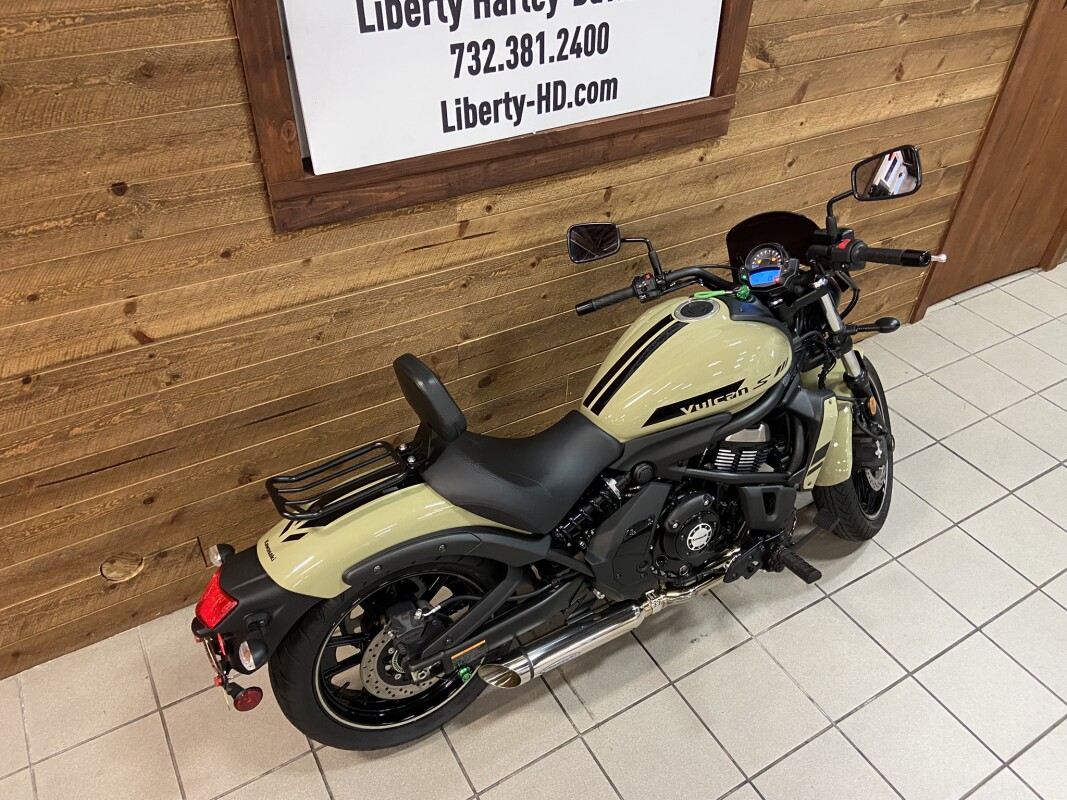 2024 Kawasaki VULCAN S Pearl Sand Khaki/Ebony - Photo 7