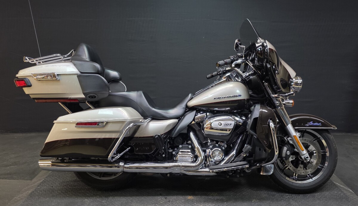 Street Glide® Special | Harbor Town Harley-Davidson®