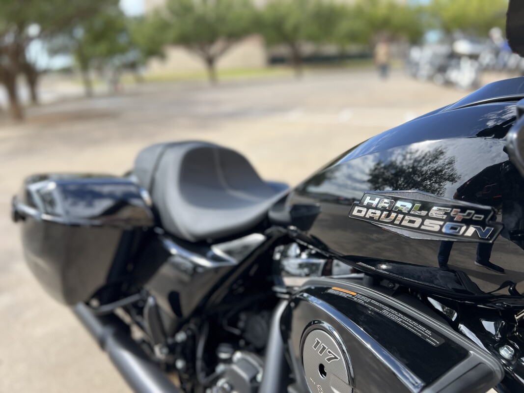 2025 Harley-Davidson Road Glide Vivid Black - Black Finish - Photo 9