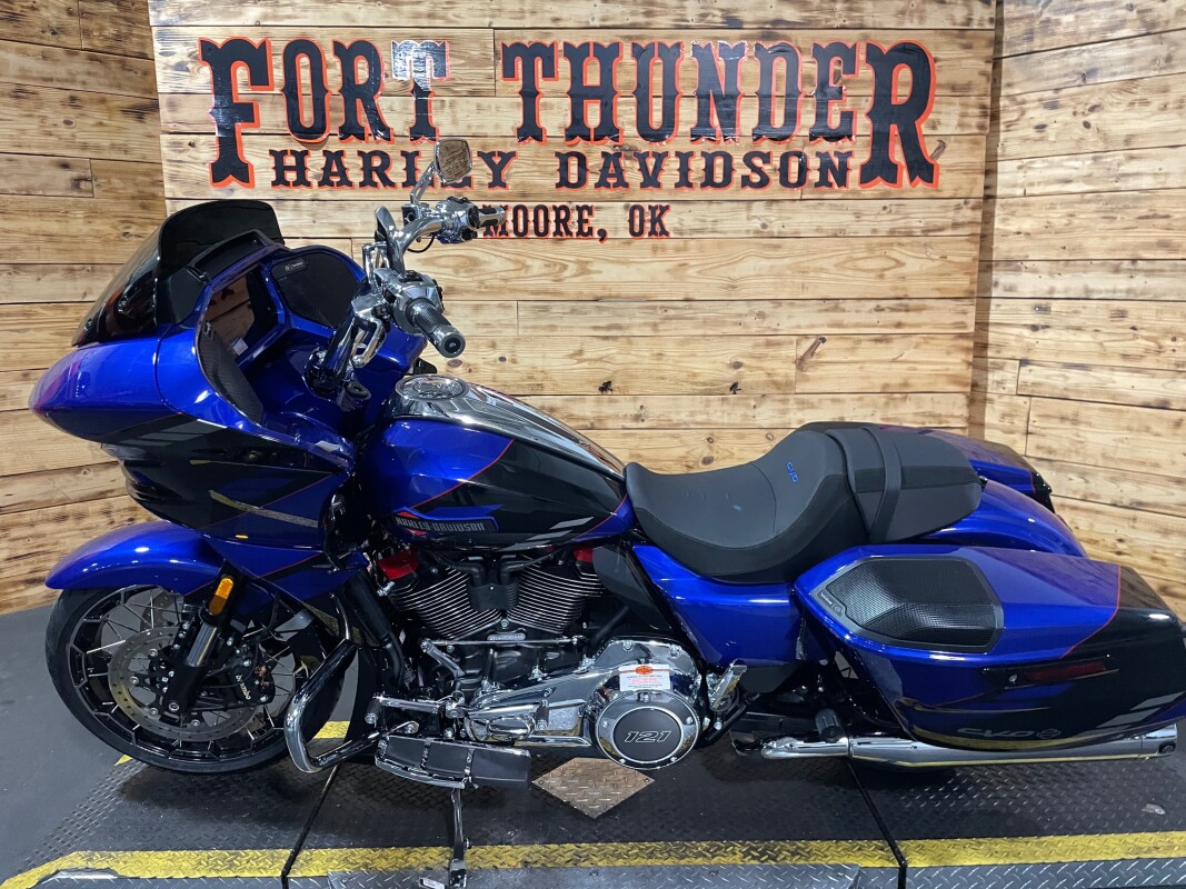 Harley-Davidson CVO Road Glide 2025 FLTRXSE BLUE STREAK - Photo 6