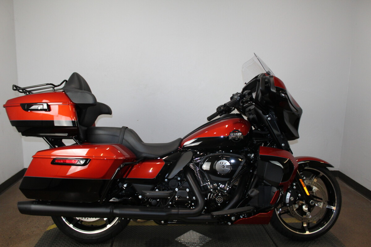 Harley-Davidson Street Glide Ultra 2025 FLHXU 84603047 WHISKY FIRE/BLK W/ PINSTRIP