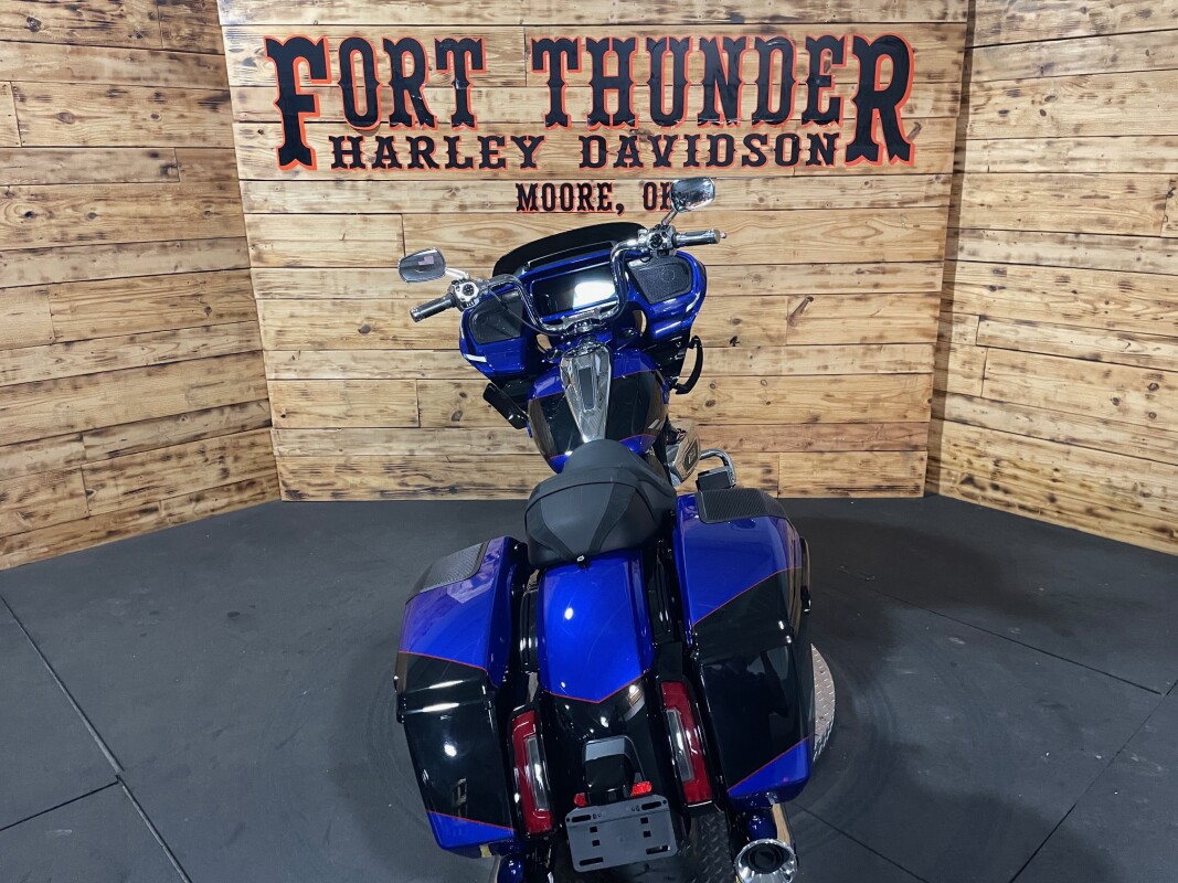 Harley-Davidson CVO Road Glide 2025 FLTRXSE BLUE STREAK - Photo 9