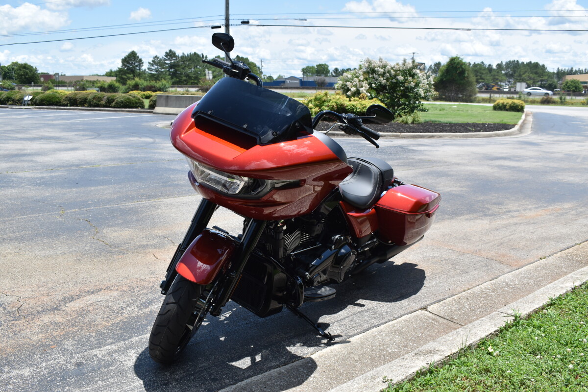 2025 Harley-Davidson Road Glide - Photo 4