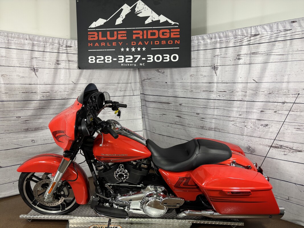 2017 Harley-Davidson Street Glide Special Custom Colour Laguna Orange - Photo 5