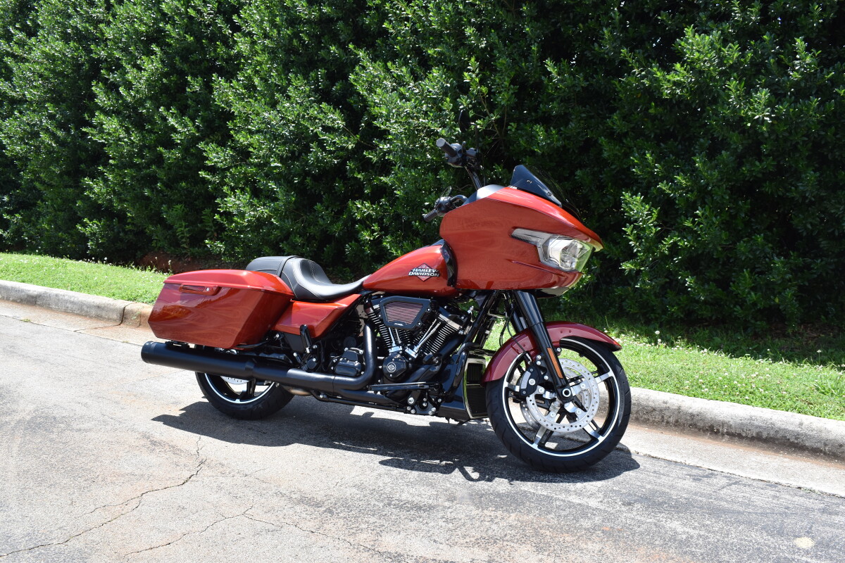2025 Harley-Davidson Road Glide - Photo 2