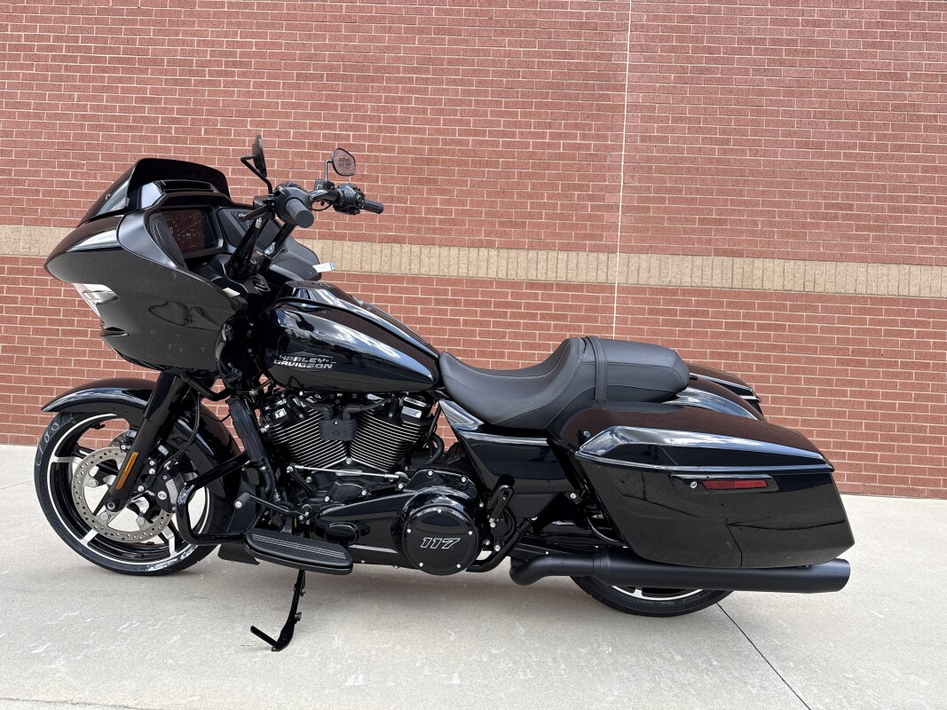 FLTRX 2025 Road Glide - Photo 7