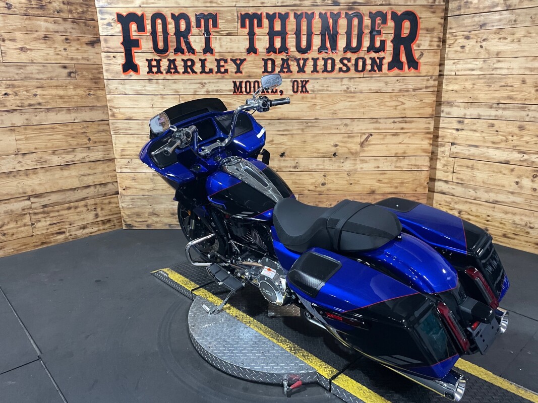 Harley-Davidson CVO Road Glide 2025 FLTRXSE BLUE STREAK - Photo 8