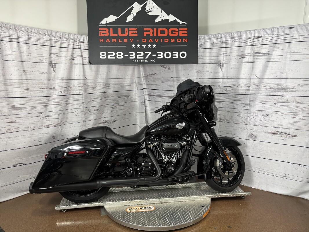 2023 Harley-Davidson Street Glide Special