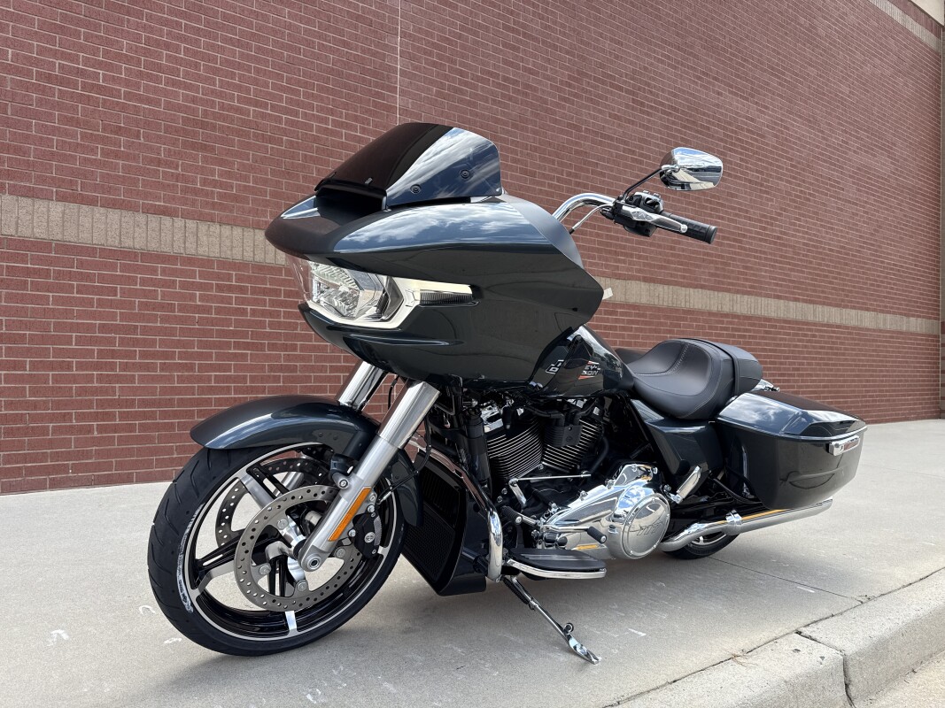 FLTRX 2025 Road Glide - Photo 8