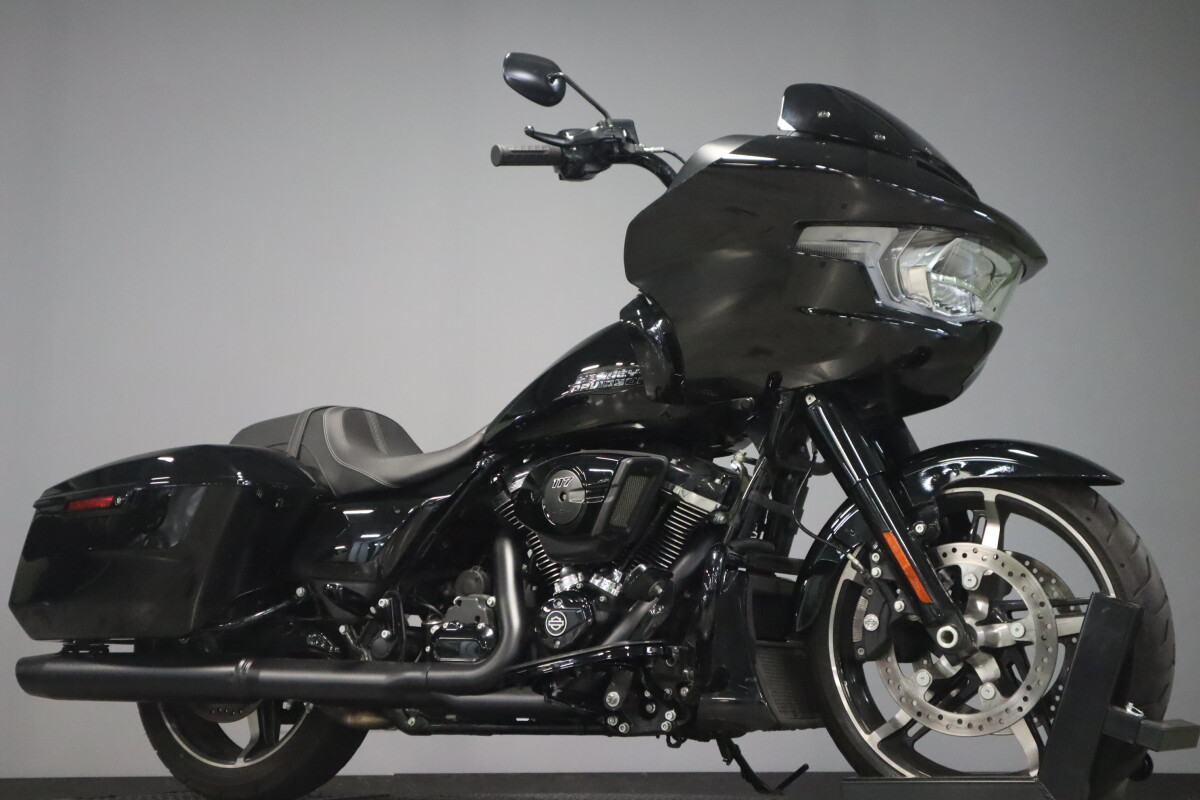 2024 Harley-Davidson Road Glide FLTRX - Photo 2