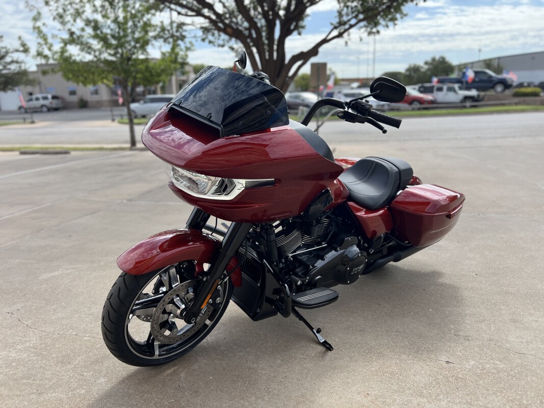 2025 Harley-Davidson Road Glide Whiskey Firestorm - Black Finish - Photo 4